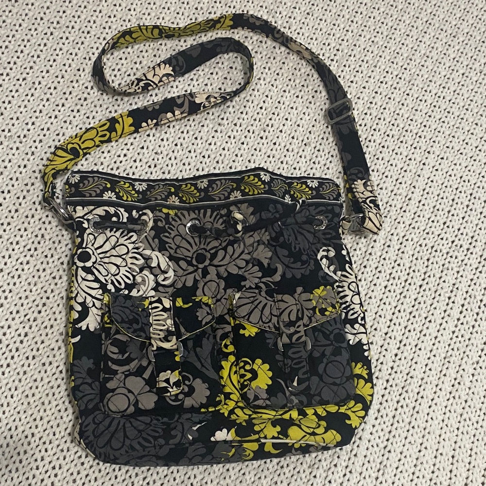 Vera Bradley summer purse super cute 🥰🌼The colors in this purse are so bright